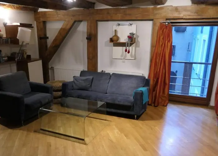 Vintage Barn One-Bedroom Flat